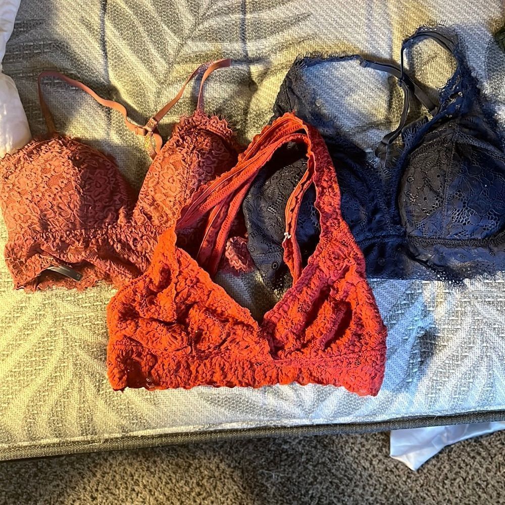 bundle of aerie bralettes
